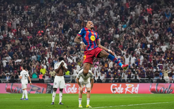 ONE TROPHY. TEN GOALS. ONE MESSAGE.